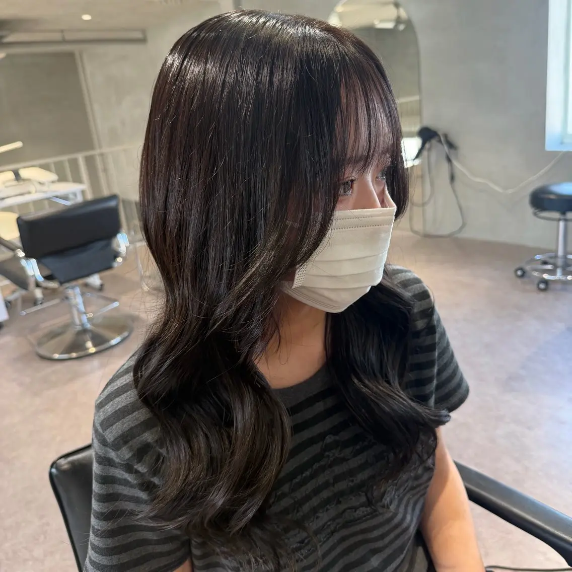 ロング momoka｜ 透明感カラーのヘアスタイル