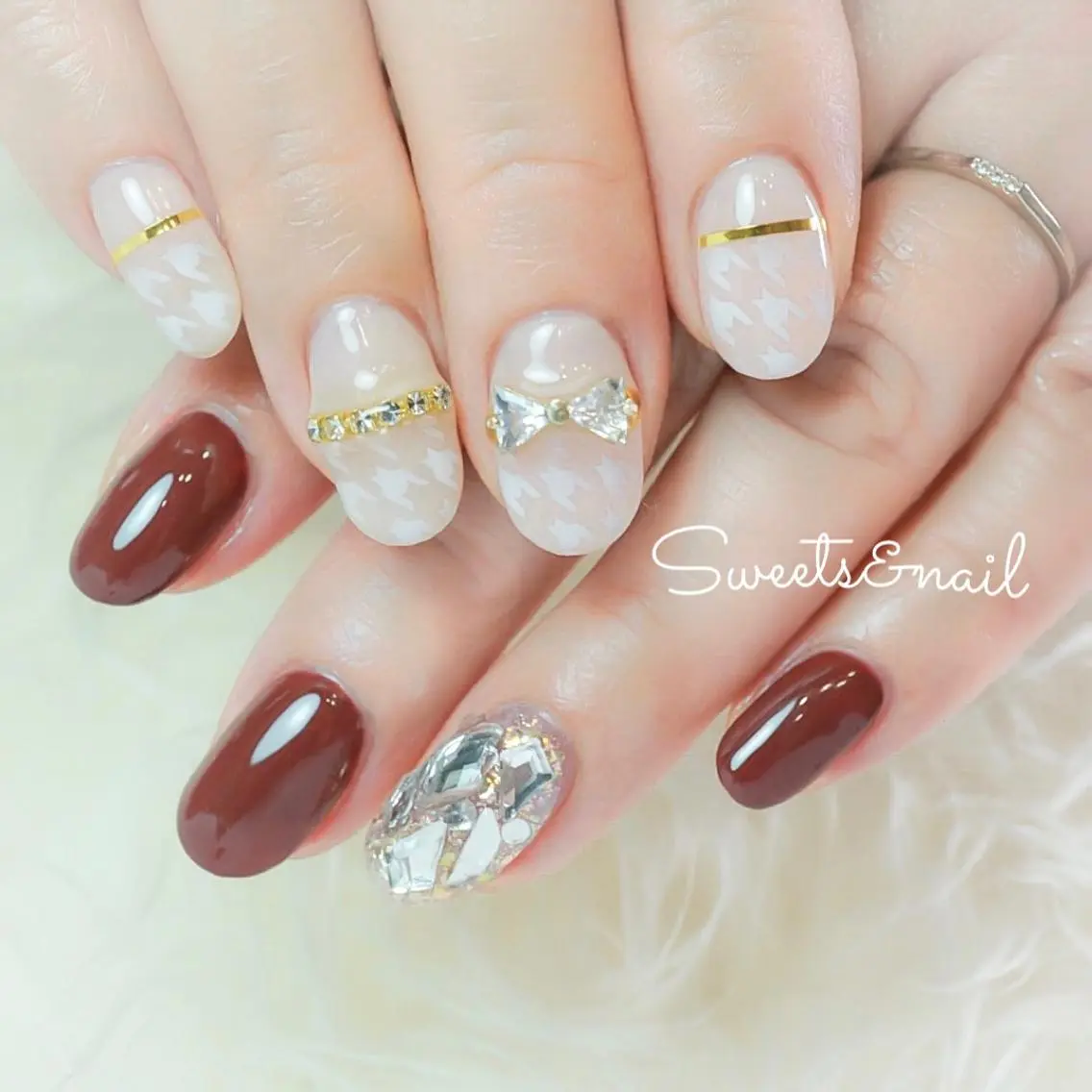 ネイル ボルドー フレンチネイル ジェルネイル ガーリー キラキラネイル Sweets& nail みなこのネイルデザイン