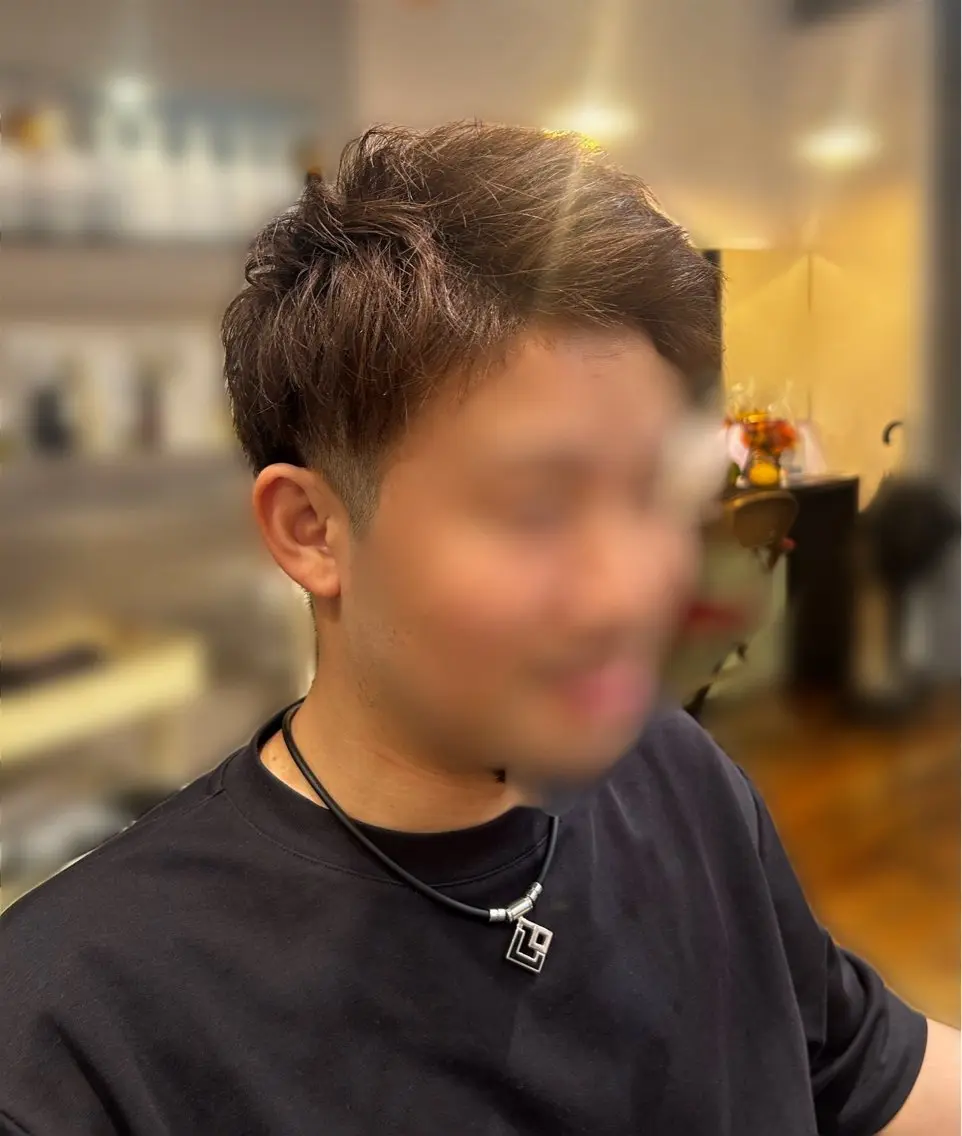 ショート メンズ アップバング ツーブロック モ リのヘアスタイル