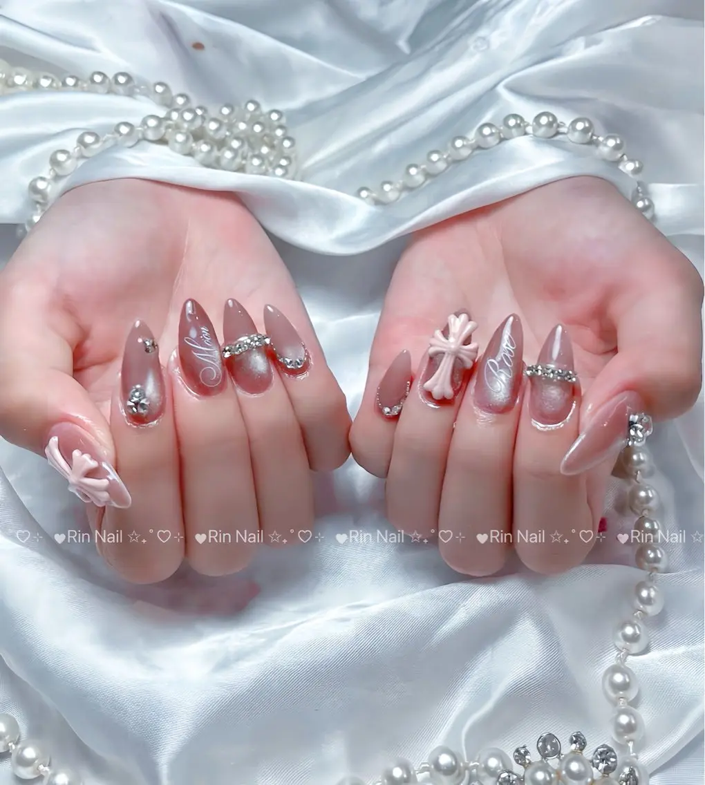 ネイル オーロラネイル チークネイル 桜ネイル クリアネイル ドット ハンドネイル Rin Nail Shinokuboのネイルデザイン