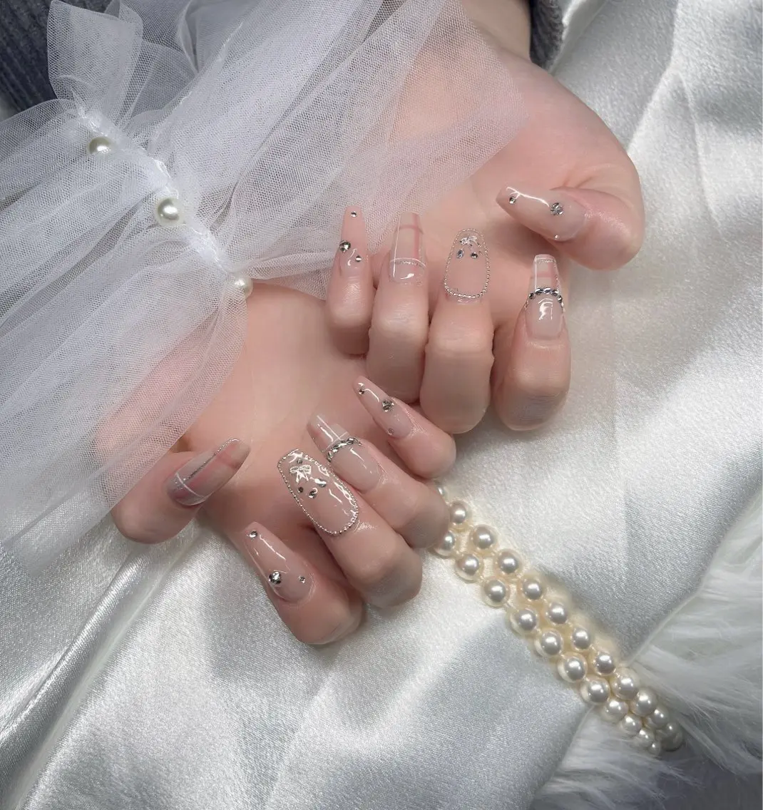 ネイル ハンドネイル YOLO NAILのネイルデザイン