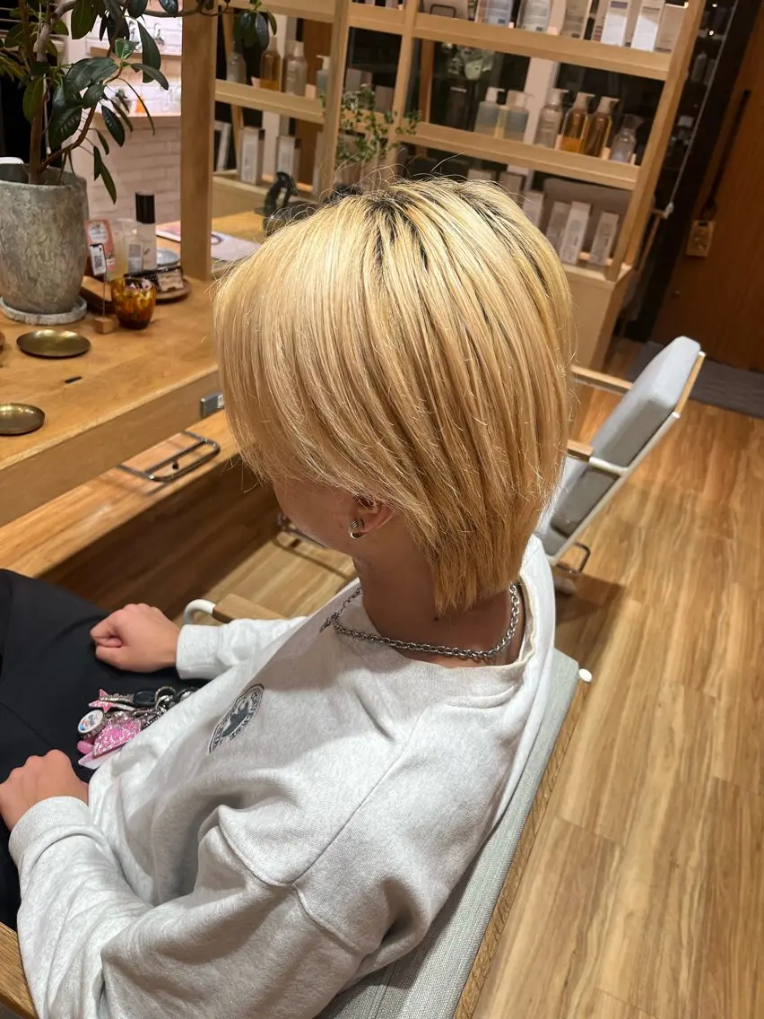 ショート 坂下 七星のヘアスタイル