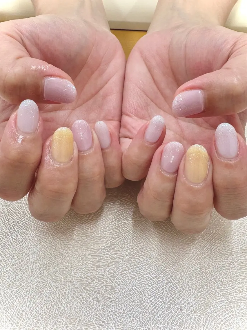 ネイル キラキラネイル ニュアンスネイル ワンカラーネイル ハンドネイル Mary nail .narumiのネイルデザイン