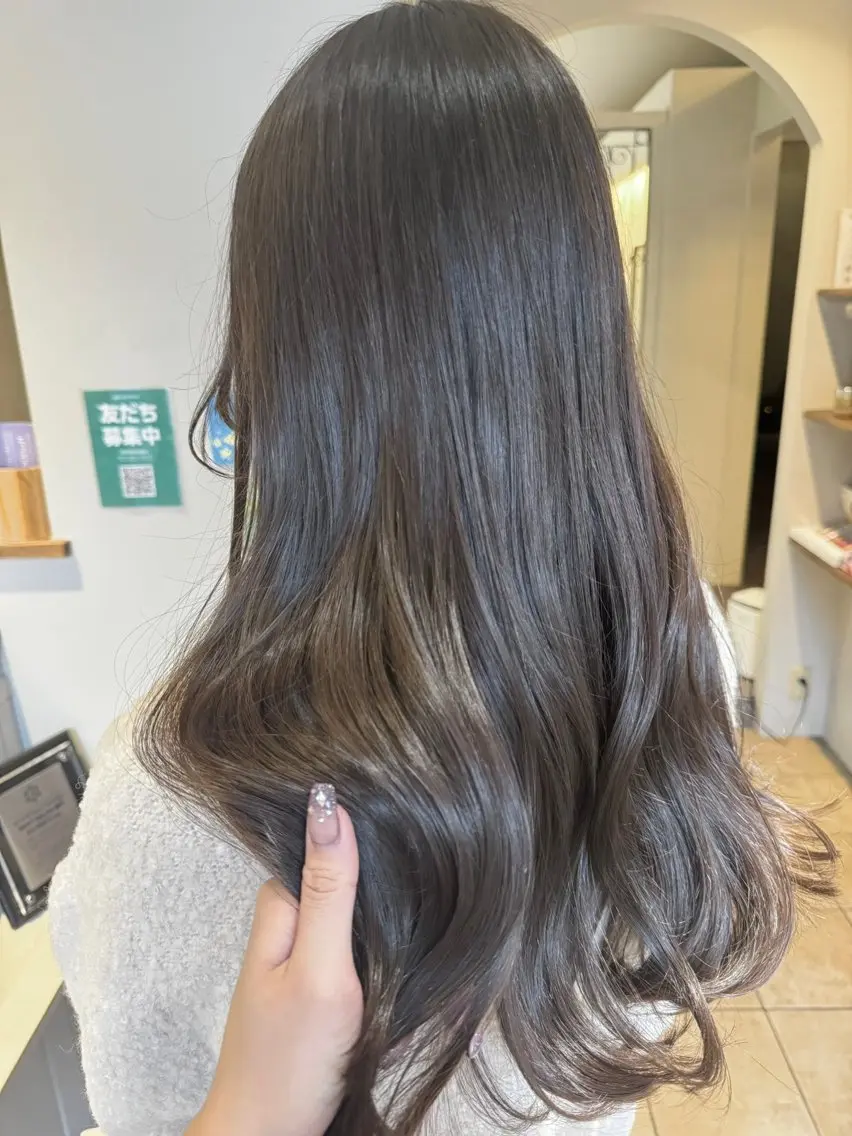 🎀ケアカラー＋極潤トリートメント+カット🎀グレージュ透明感カラーならお任せください！！の写真