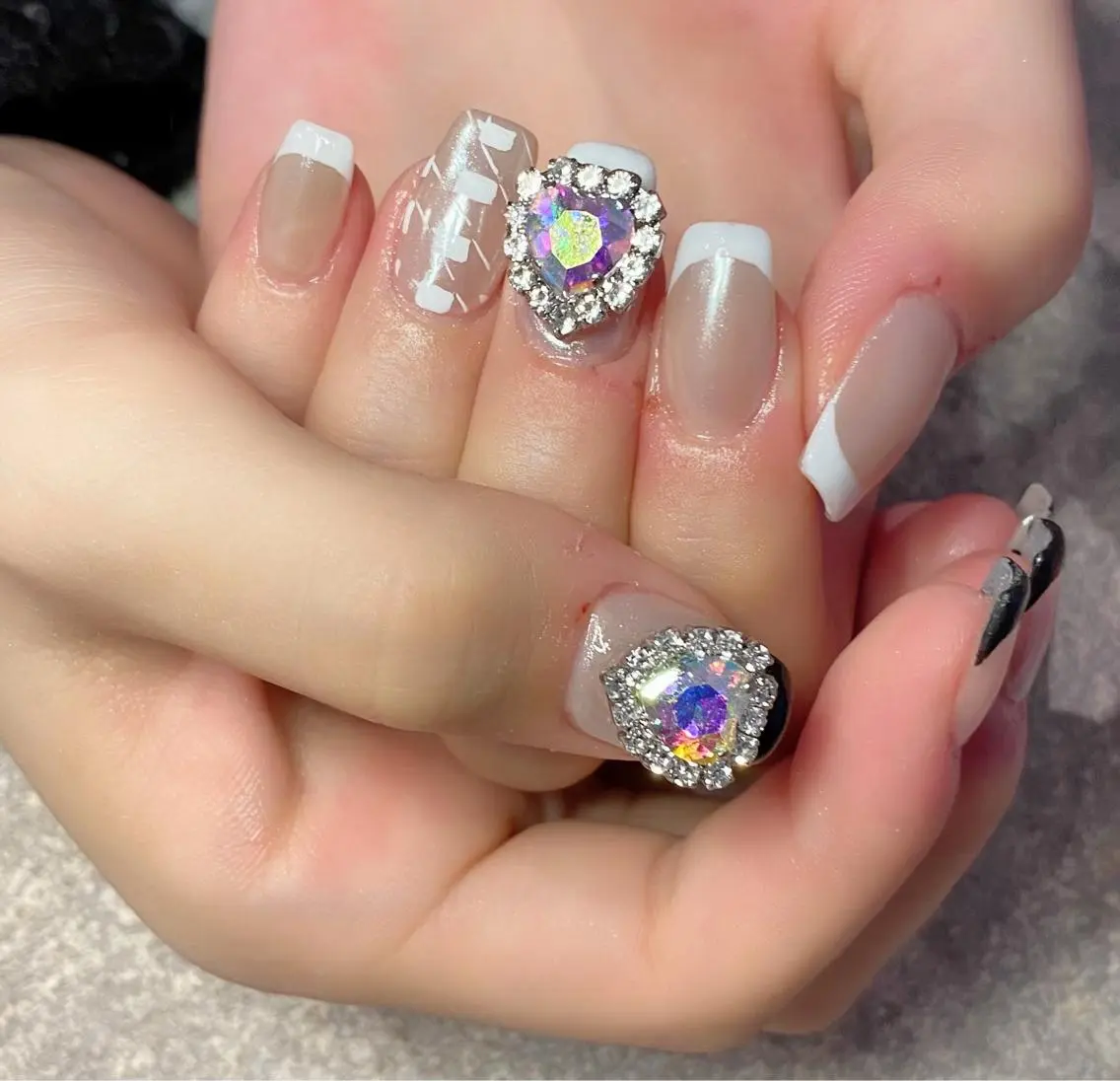 ネイル アートネイル ハート ハンドネイル Lino+ ネイル&よもぎ蒸しのネイルデザイン