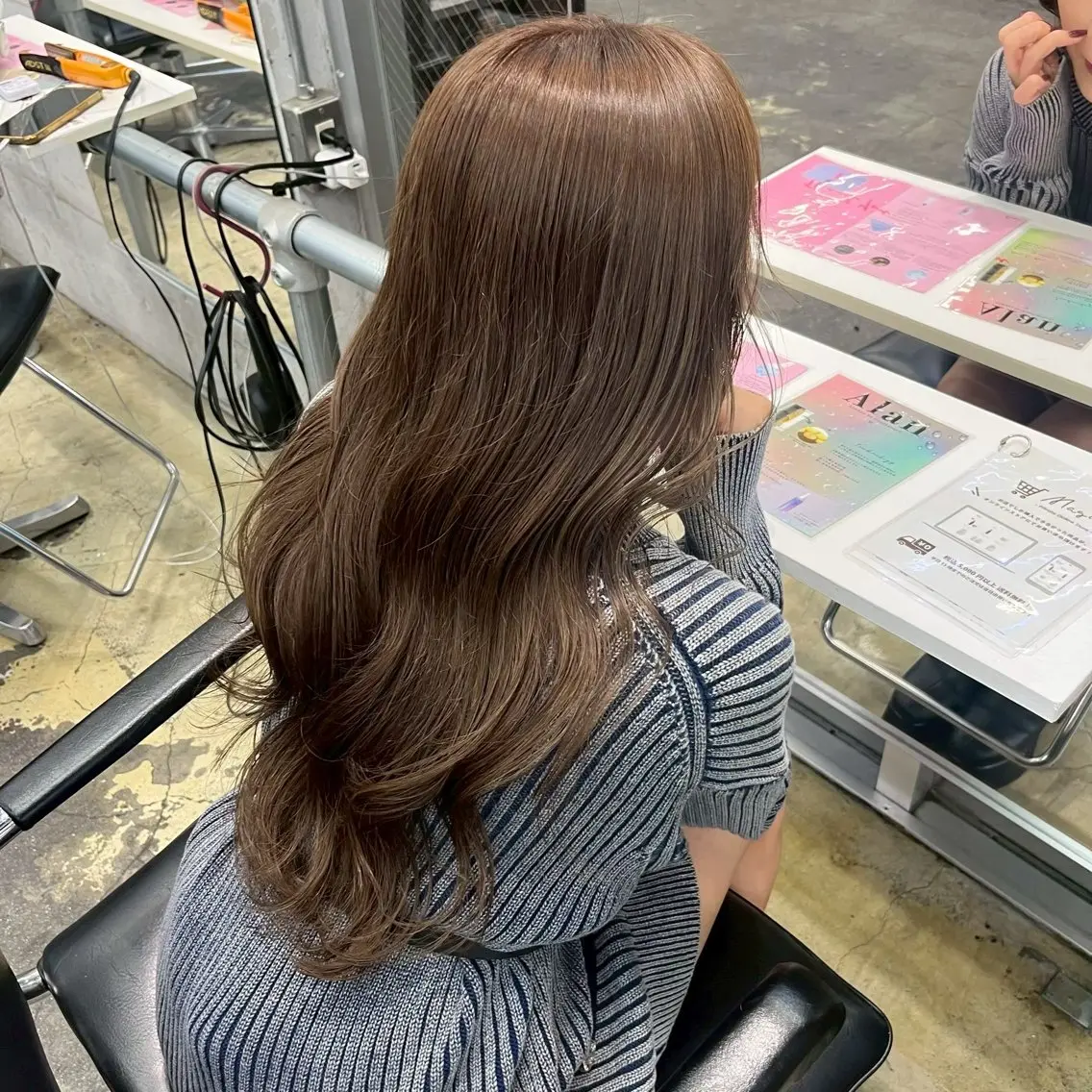 ロング カラー カット ヘアカラー トリートメント ヘッドスパ 縮毛矯正✨/レイヤー /艶カラー✨レオンのヘアスタイル