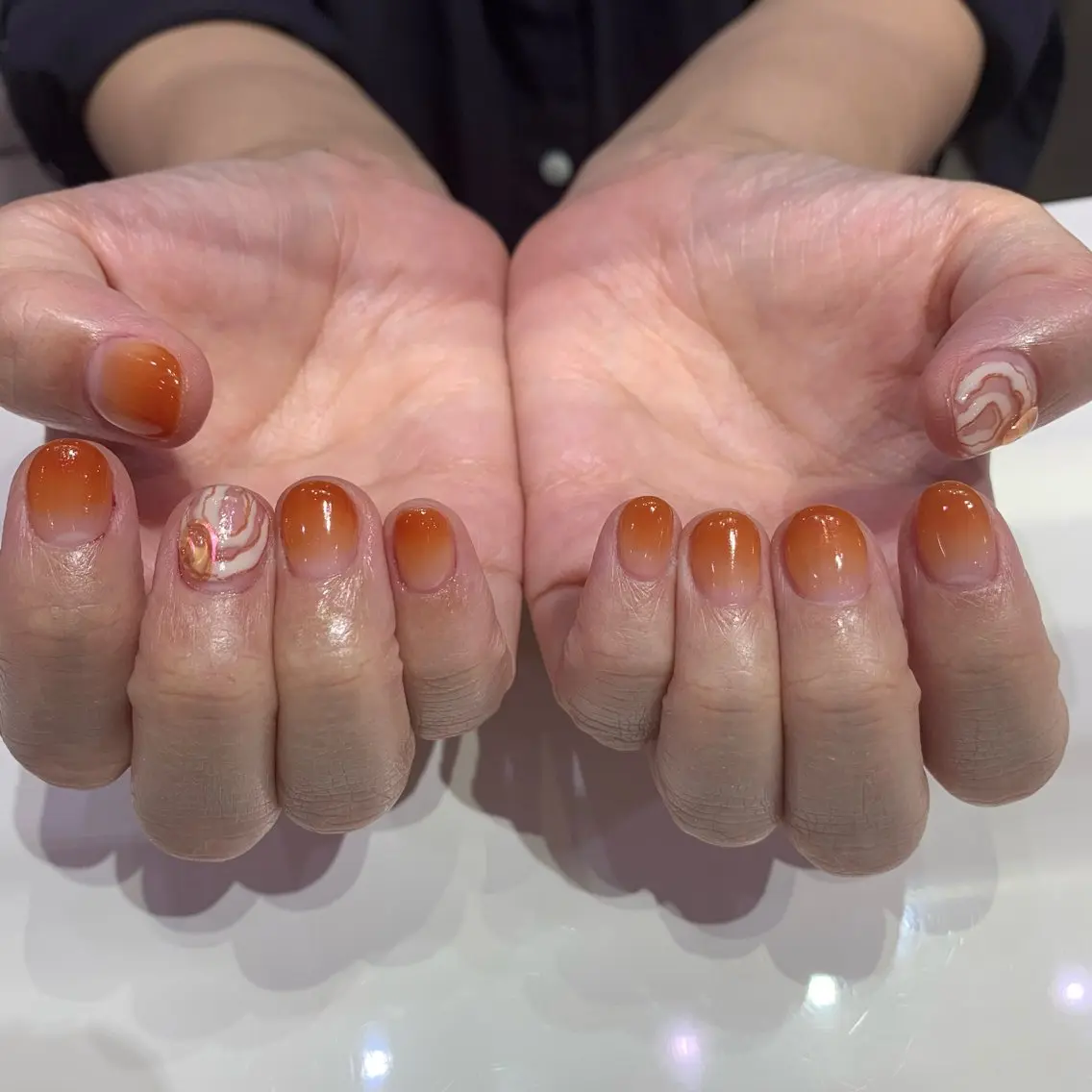 ネイル アートネイル グラデーション ELAN) Hasegawaのネイルデザイン