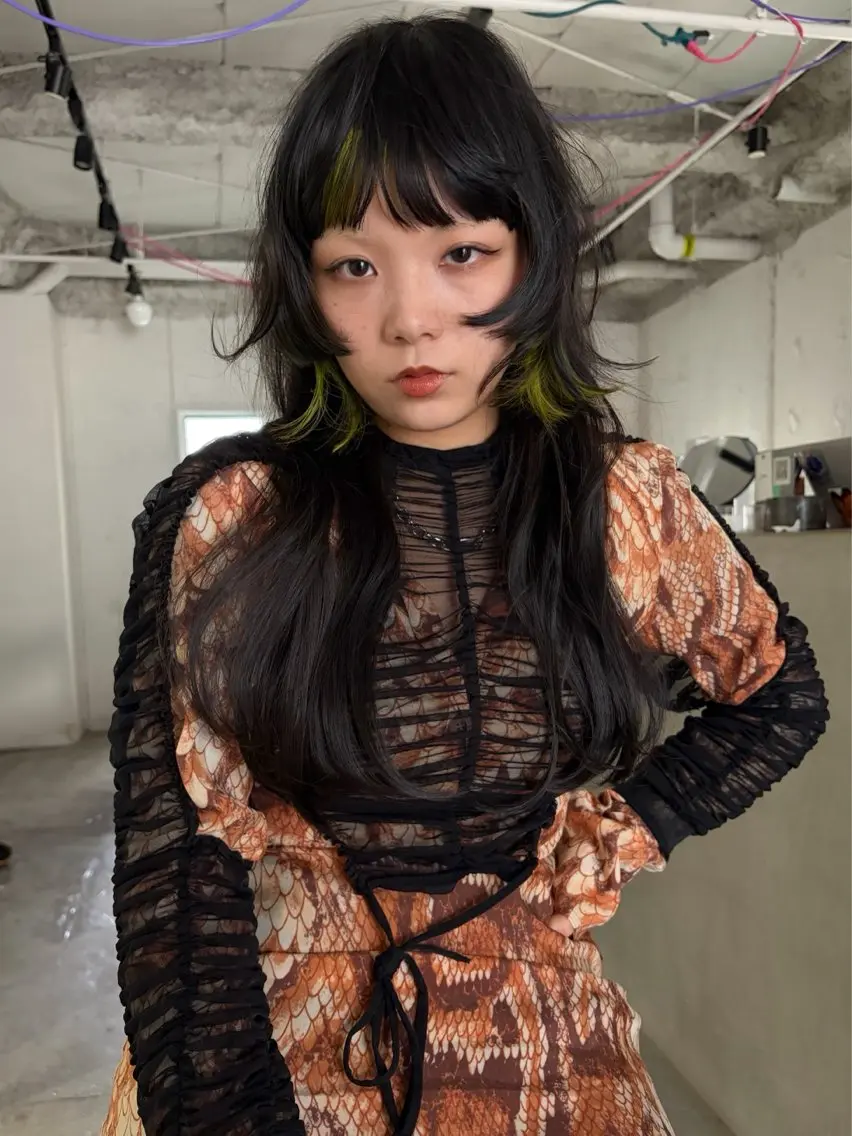 ロング カラー ハイライトカラー ハイライト レイヤーカット カット ヘアカラー トリートメント 村上雅人 ナチュラルモードのヘアスタイル