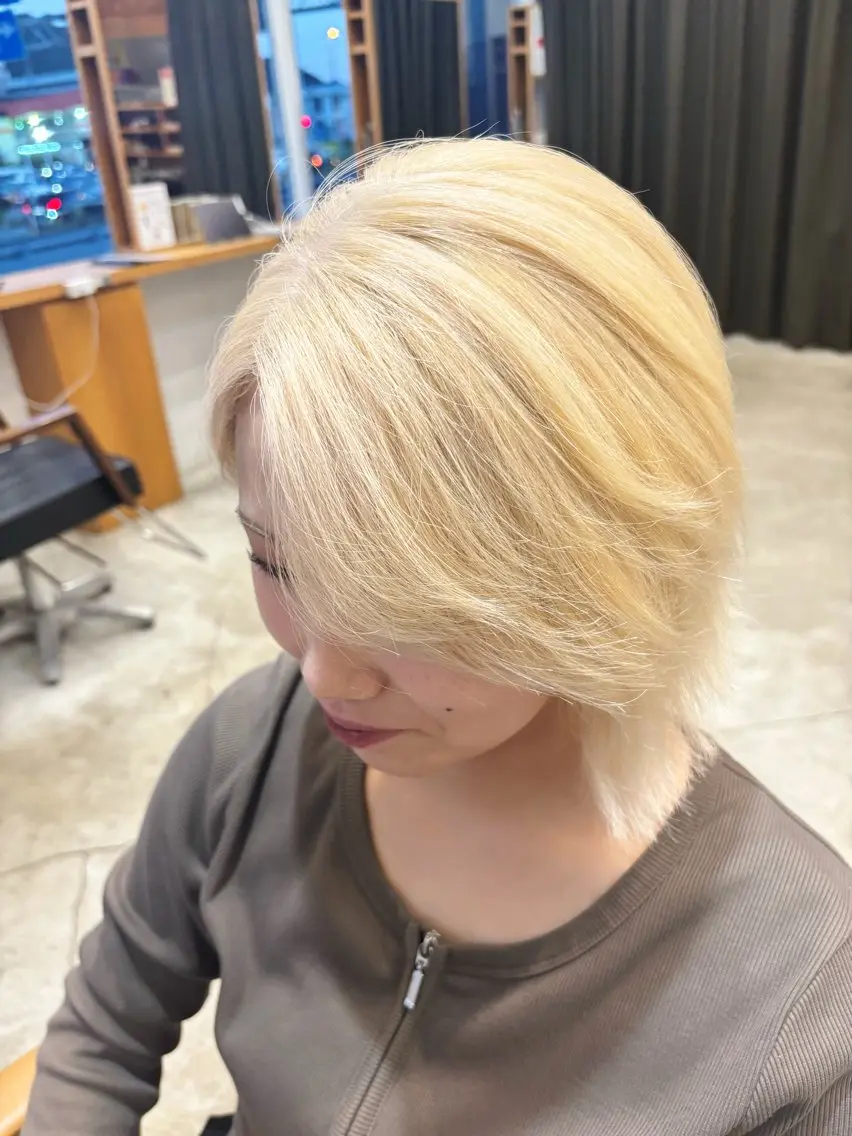 ショート カラー ブリーチ ブロンド 髪質改善 カノエ小郡/髪質改善 /小野　静水のヘアスタイル