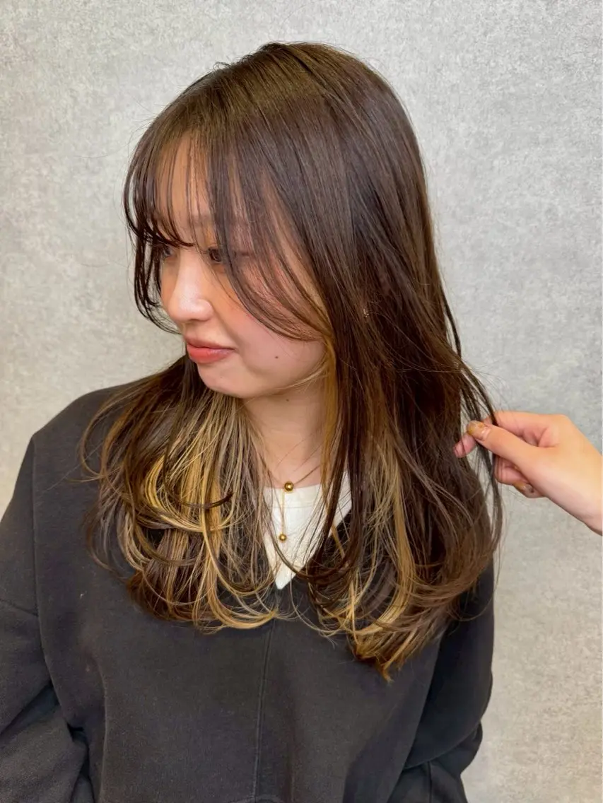 カラー インナーカラー ヘアカラー カラーモデル┋鶴見区 ┋横堤┋陽菜実୨୧のヘアスタイル