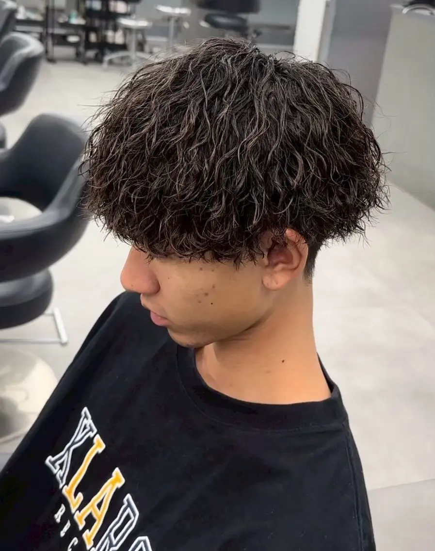 ショート パーマ メンズ メンズパーマ 山﨑 結太のヘアスタイル