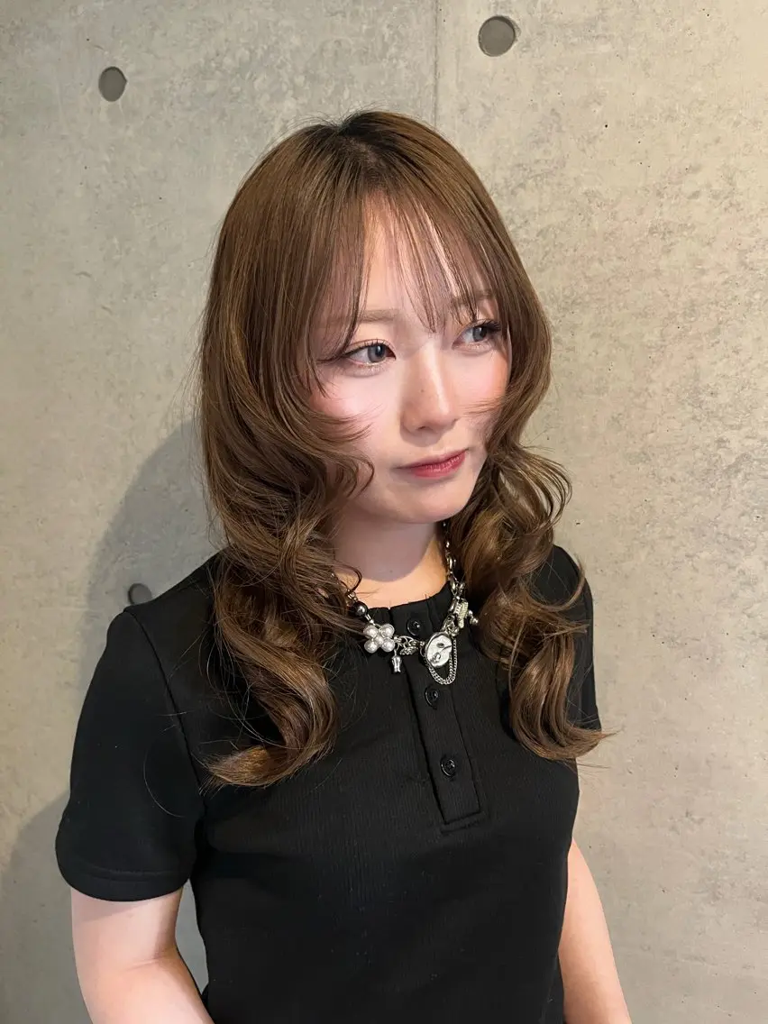 セミロング レイヤーカット カット 広香🪽ハイトーン/ レイヤー/ヘアセットのヘアスタイル