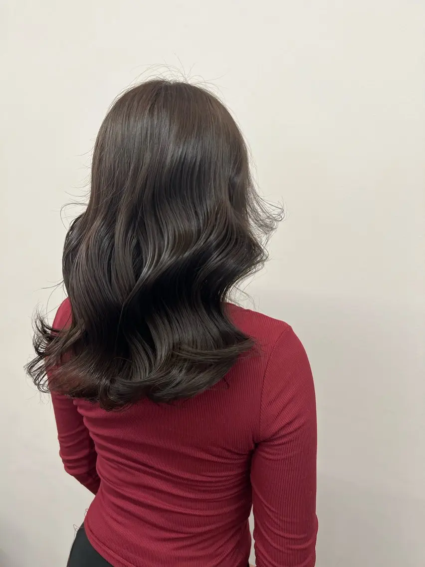カラー ダークグレー ダークグレージュ グレージュ ハシモト ミオのヘアスタイル