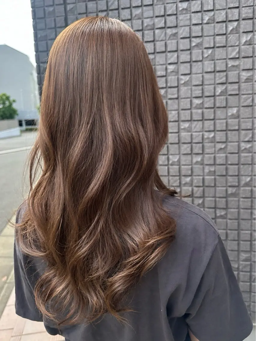 セミロング カラー ヘアカラー CURE 朱梨のマツエク・マツパデザイン