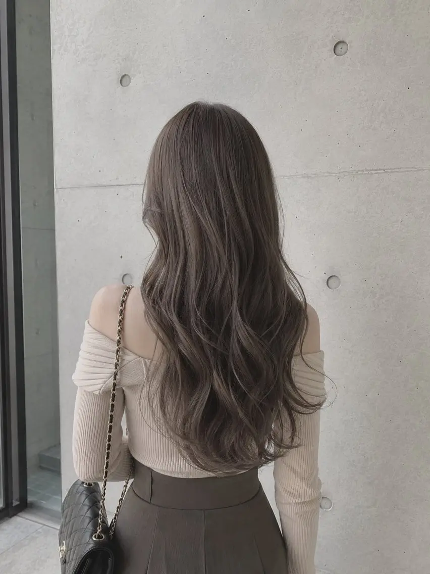 ロング カラー ベージュカラー オリーブベージュ オリーブ特化/透明感 /垢抜け/るき⭐️のヘアスタイル