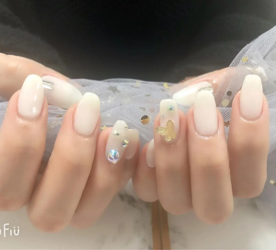 ネイル ネイルサロンエクラ 🫧Shizukaのネイルデザイン