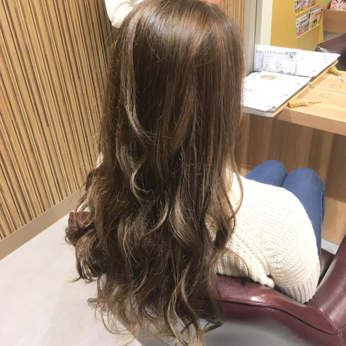 ロング ハイライト 城領 直輝のヘアスタイル