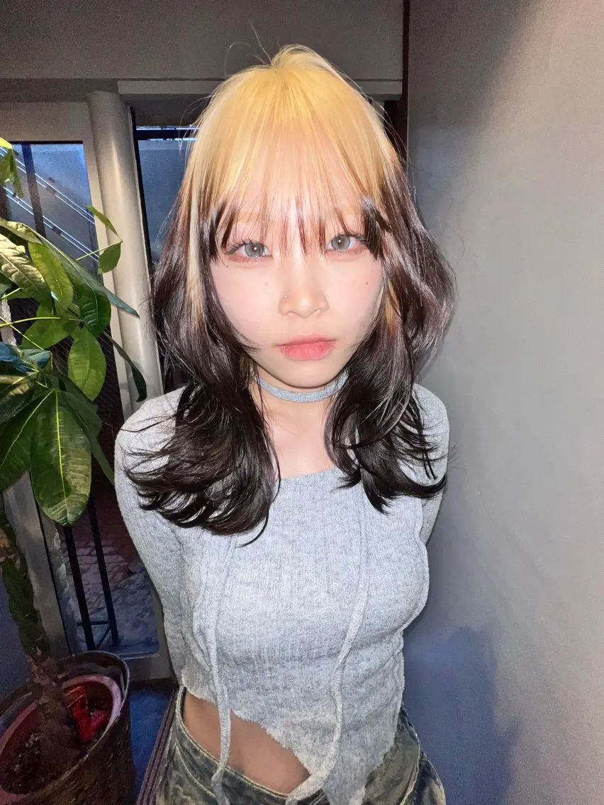ミディアム カラー ヘアカラー 圧倒的デザイン力 店長🎨RENAのヘアスタイル