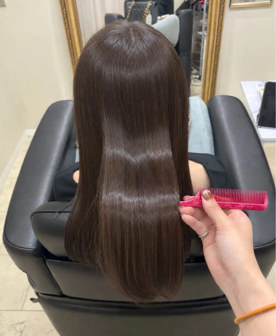 ロング カラー パーマ ブラウンカラー チョコレートブラウン 髪質改善 トリートメント カット ヘアカラー トリートメント レイヤー/似合わせ YUIのヘアスタイル