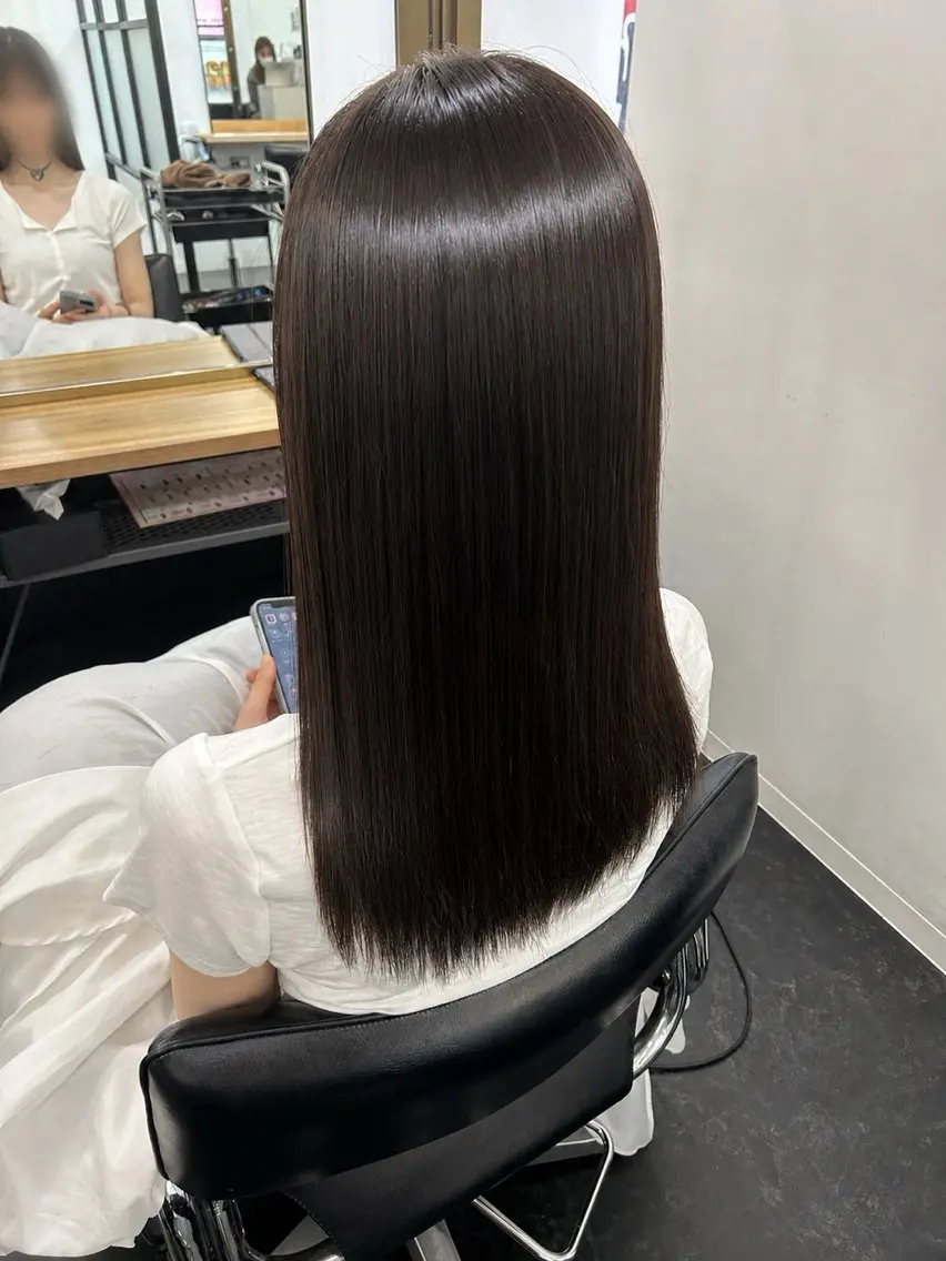 セミロング カット 縮毛矯正 野尻 拓海のヘアスタイル