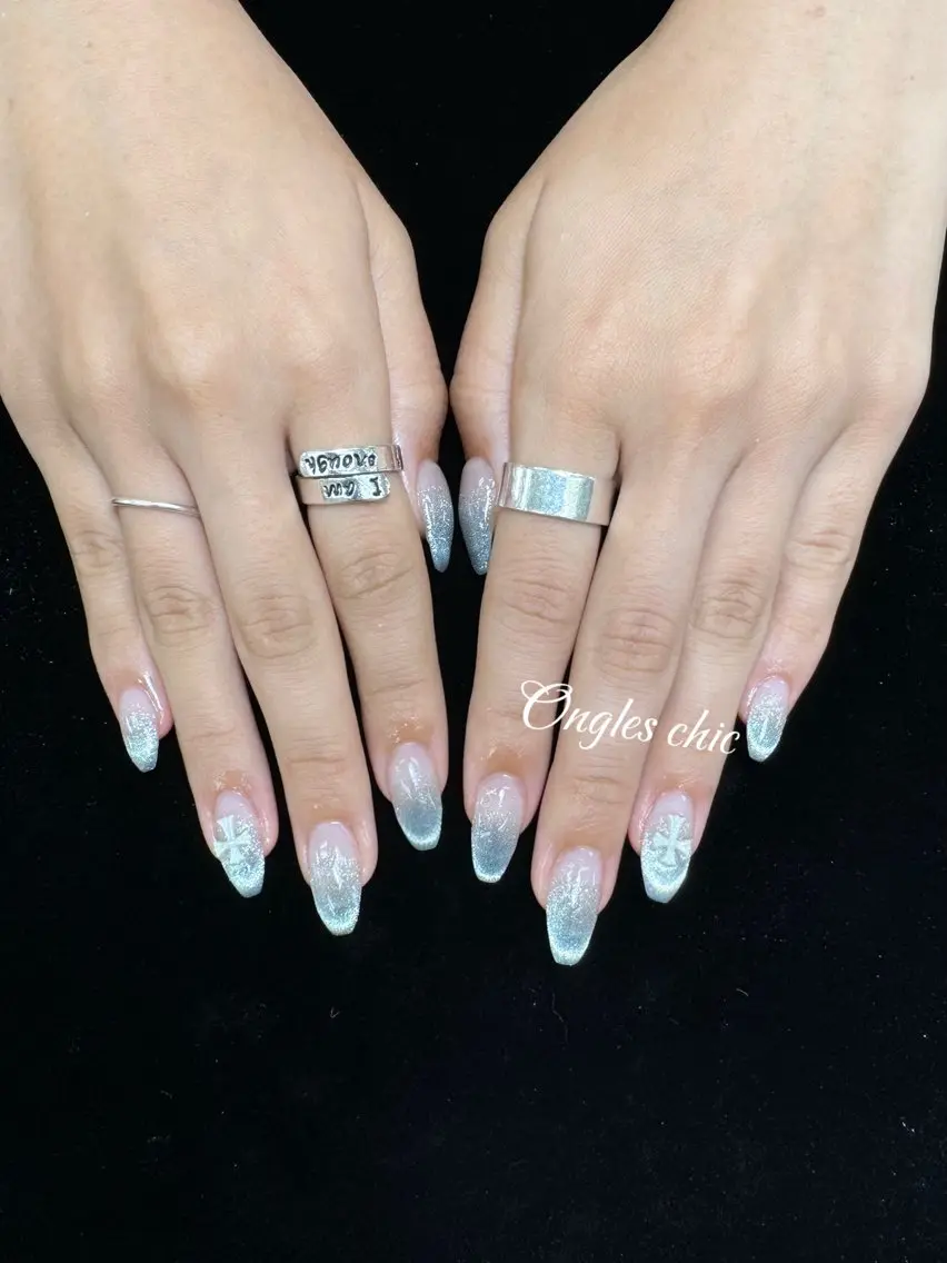 ネイル ハンドネイル ongles chicのネイルデザイン