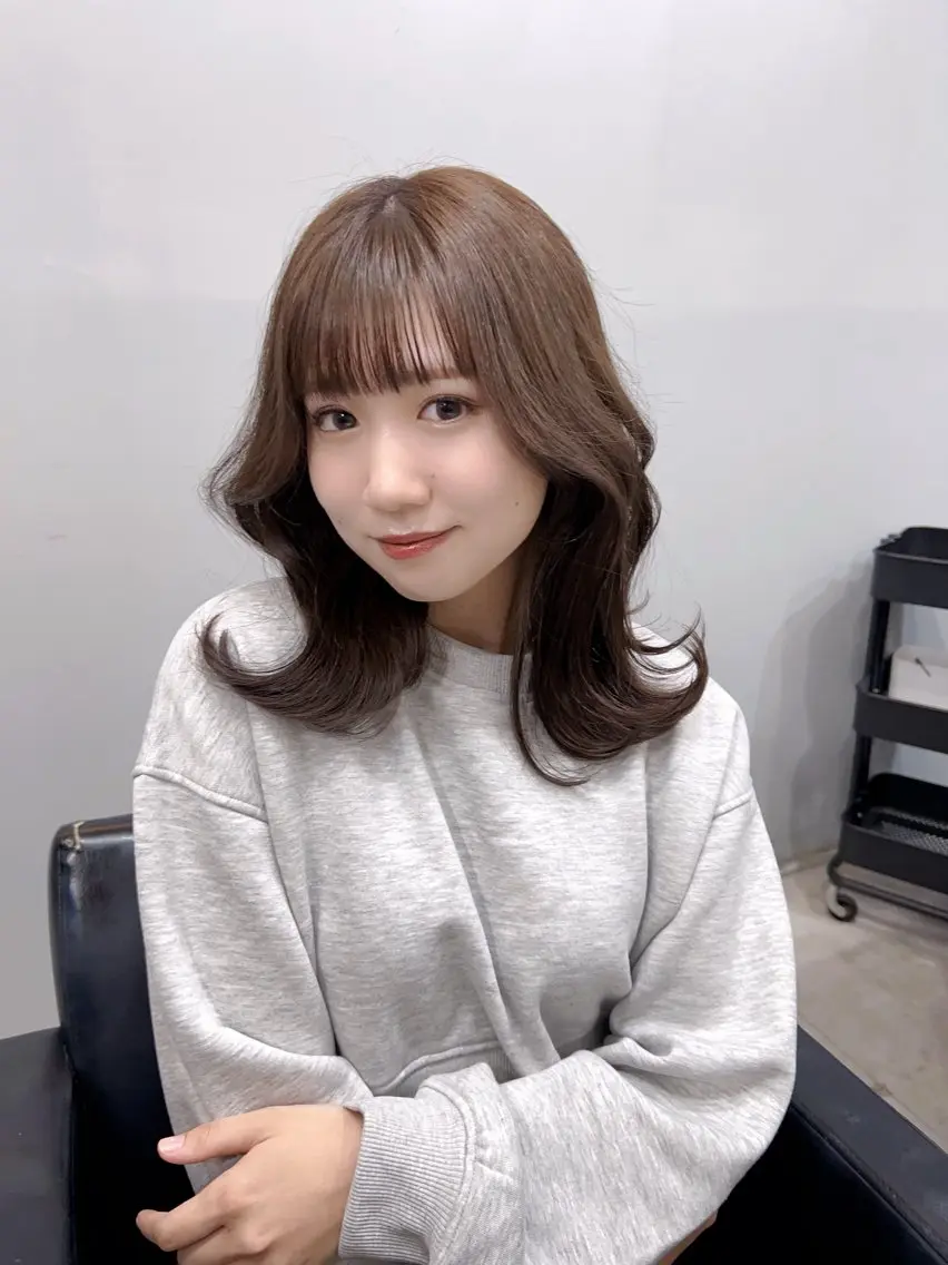 セミロング カラー カット ヘアカラー 🪞上品で可愛い韓国 ヘア🪞Rikutoのヘアスタイル