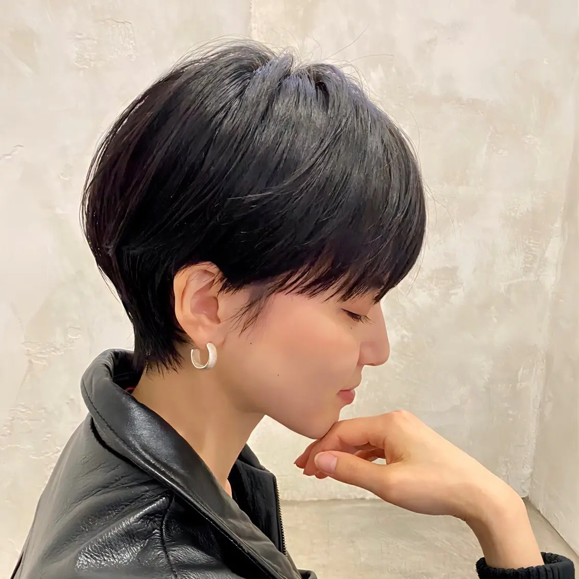 ショート 増田 英のヘアスタイル