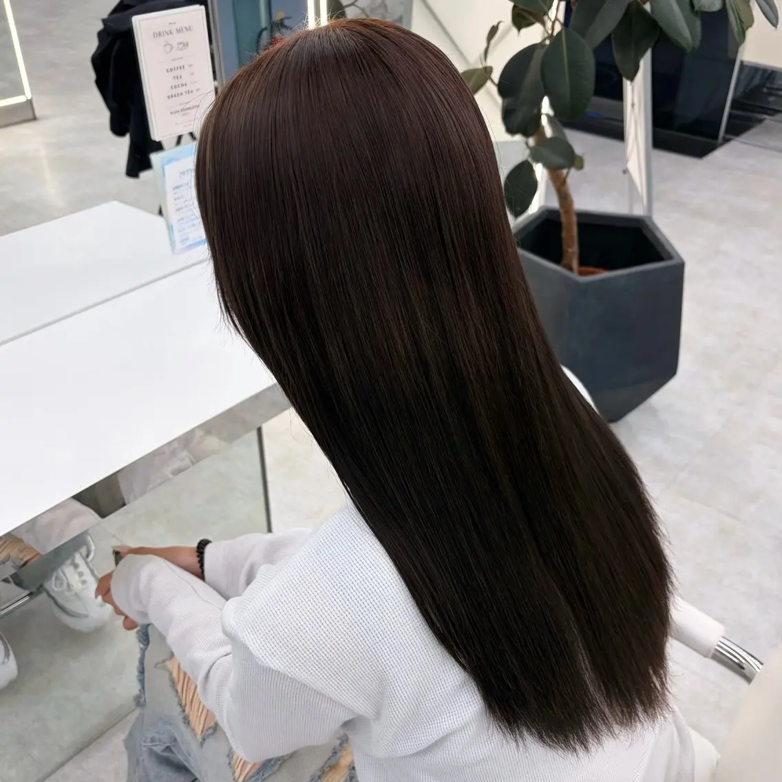 ロング ヘアカラー トリートメント 🪽透明感カラー/ 𝗬𝗨𝗜🩵のヘアスタイル