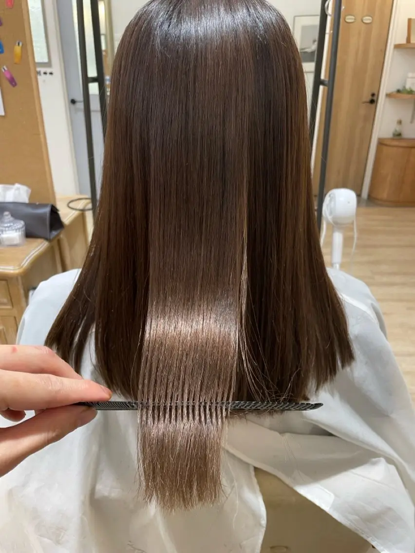 ロング カラー ベージュカラー ミルクティーベージュ 【本陣】カット モデル/朝岡 慧のヘアスタイル