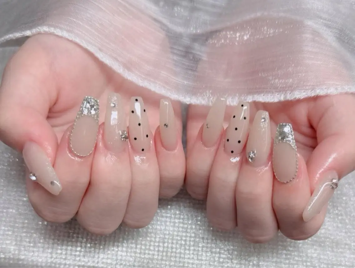 ネイル フレンチネイル ジェルネイル ハロウィン キラキラネイル 韓国ネイル ハンドネイル H.baby Nail Salonのネイルデザイン