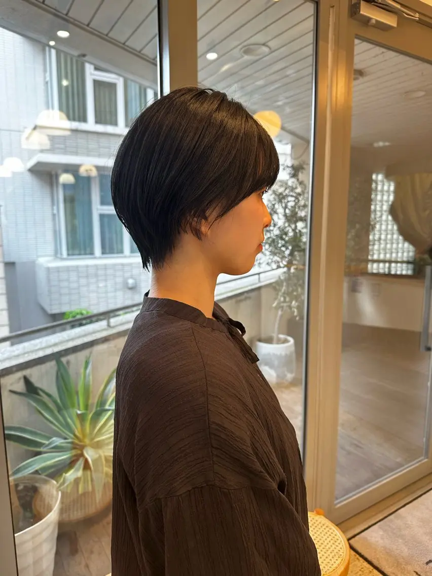 ショート カラー 似合わせカット ショートヘア カット ヘアカラー ハマベ イクト FLORENのヘアスタイル