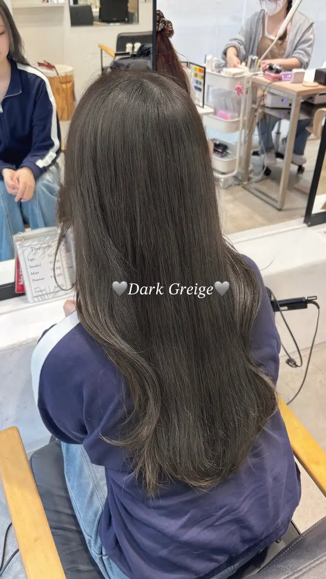 カラー ヘアカラー Hana 🩰のヘアスタイル