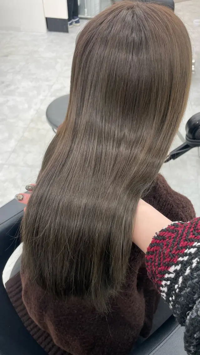 【ケアカラー剤】使用天使の艶カラー+メンテナンスカット+2 stepトリートメントの写真