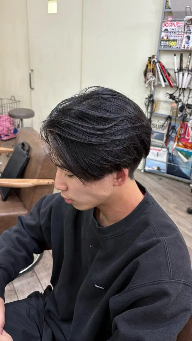 メンズ WEST OLAND 黒坂佳乃のヘアスタイル