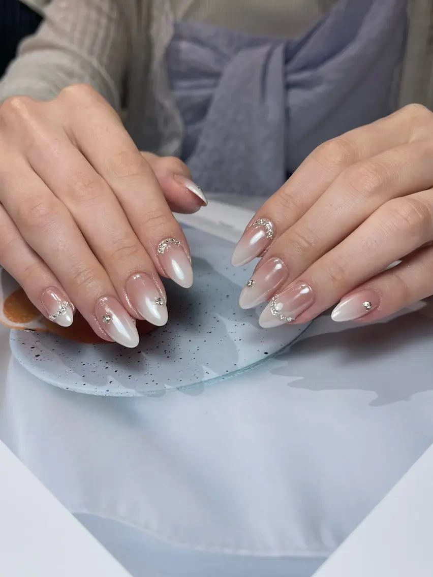 ネイル グラデーション ラメ(グリッター) マグネットネイル ミラーネイル ニュアンスネイル ハンドネイル Lumi de nailsのネイルデザイン