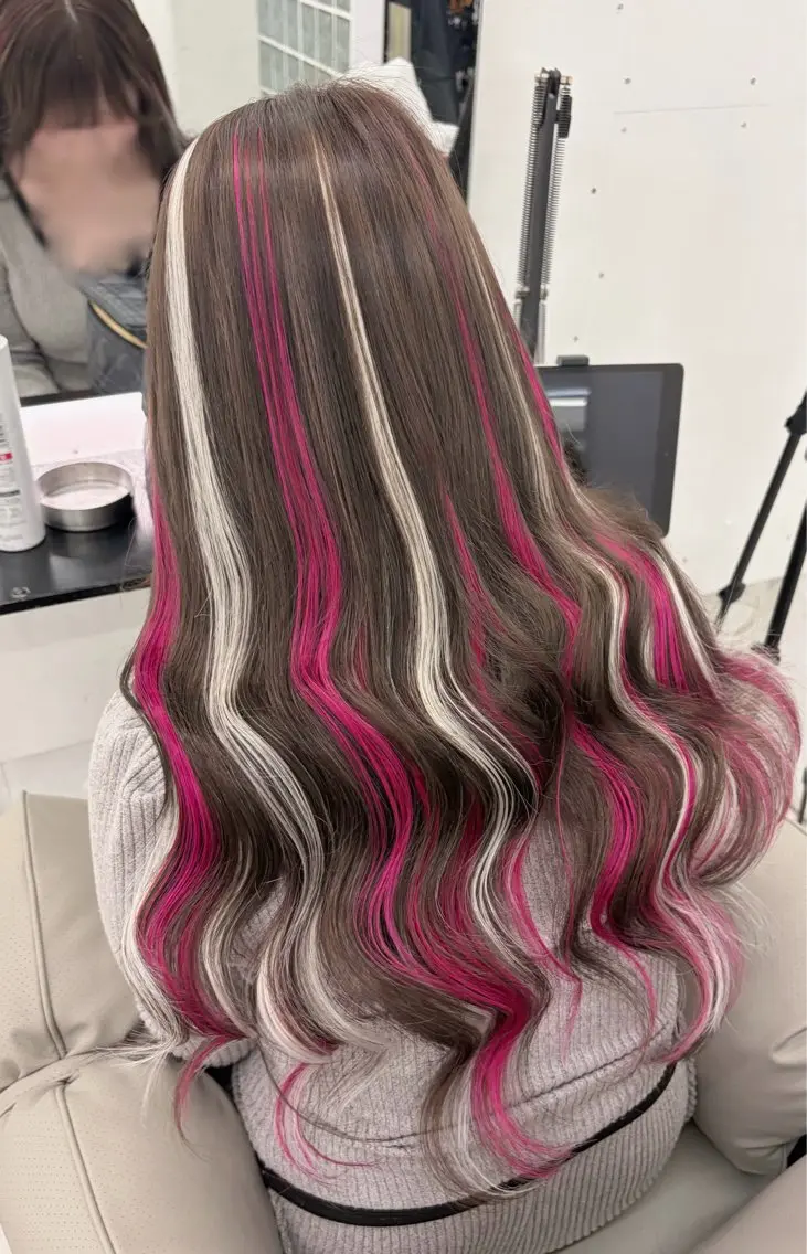 ロング エクステ 三尾 樺緒のヘアスタイル