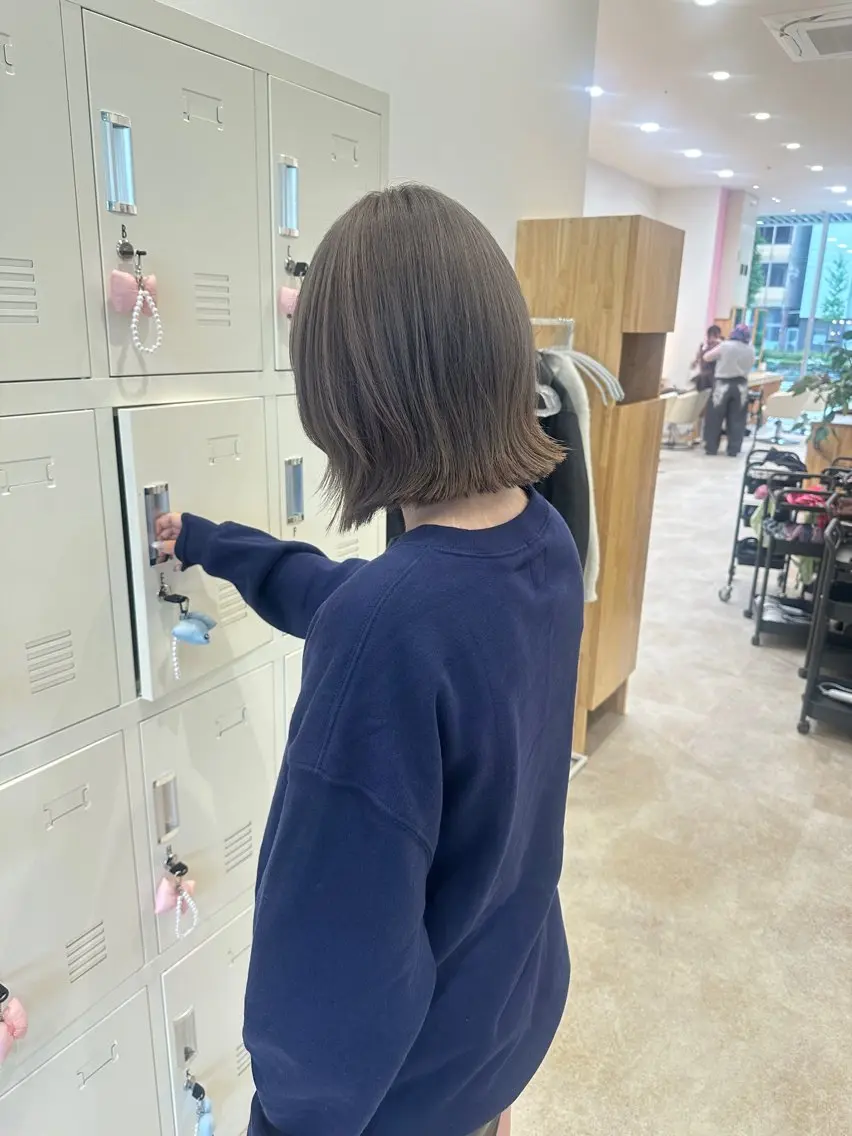 ショート カラー カット ヘアカラー 淡い暖色カラー🩰 girly ♡ ノアのヘアスタイル