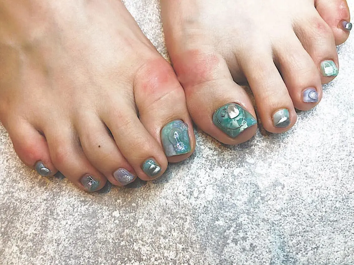 ネイル 坂本 萌のネイルデザイン