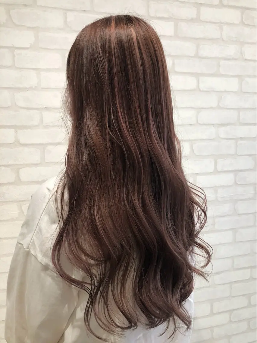 ロング T Akaneのヘアスタイル