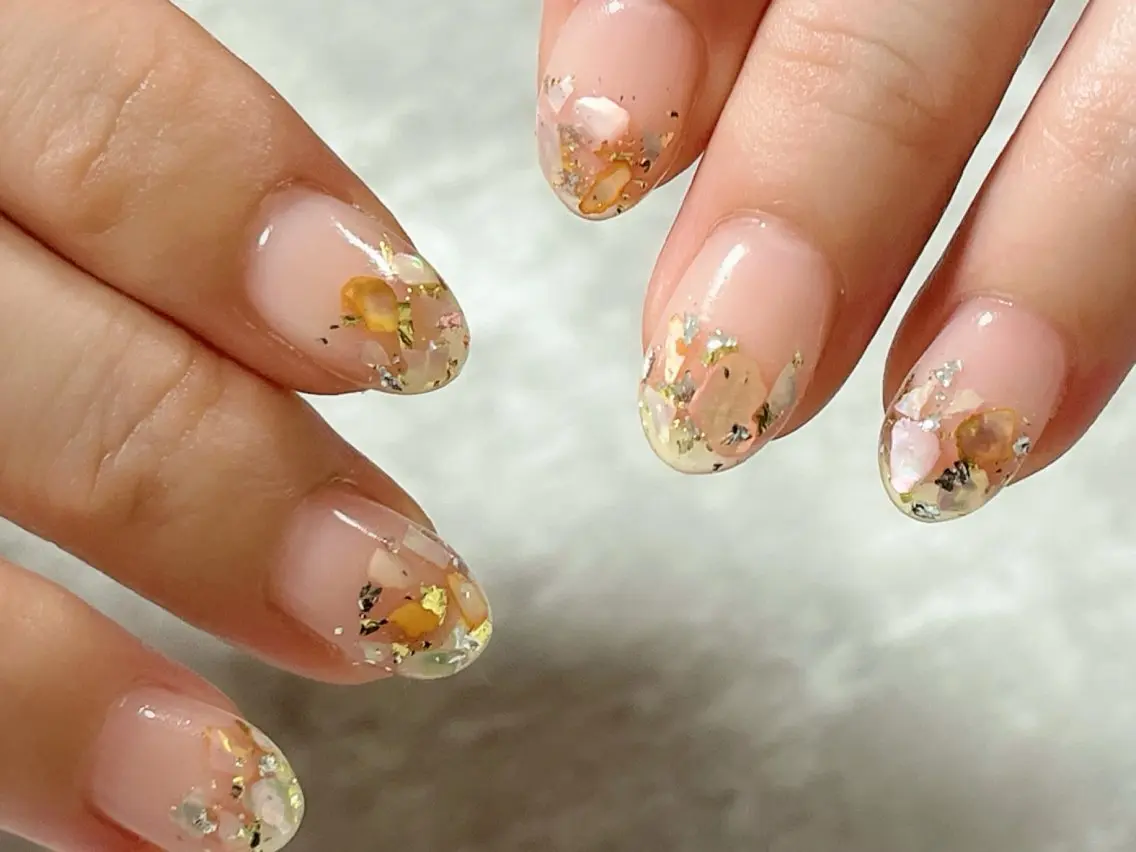 ミディアム ハンドネイル Protea ❁⃘*.ﾟ清家 美穂のネイルデザイン