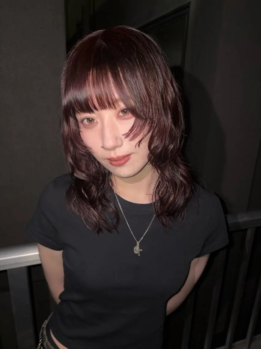 セミロング カラー パーマ yurino🩵💍 レイヤー、ヘアセットのヘアスタイル
