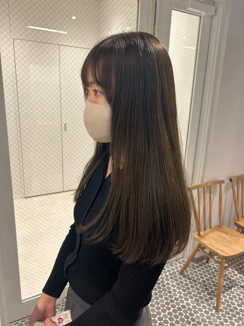 ロング カラー ブラウンカラー オリーブブラウン SALOWIN栄 三丁目 木戸里実のヘアスタイル