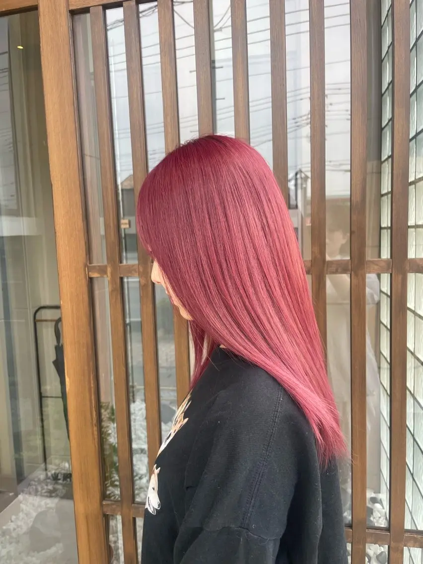 ロング カラー 青木 紗耶のヘアスタイル