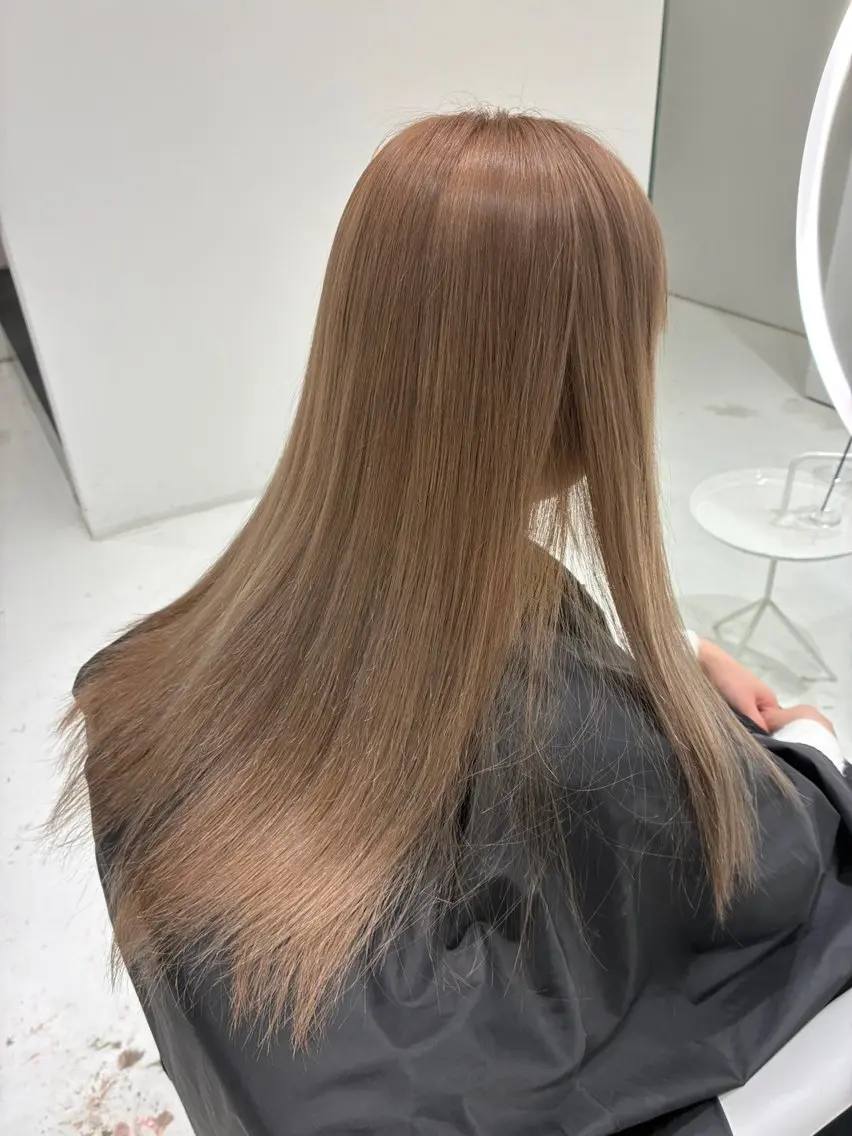 ロング ヘアカラー cono noughtのヘアスタイル