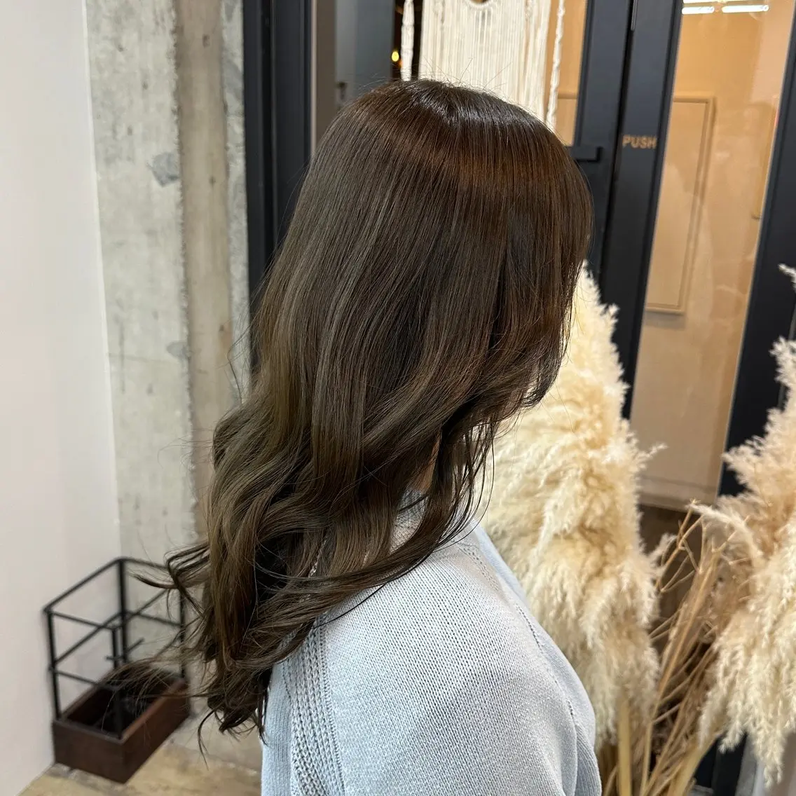 ロング あい あやみのヘアスタイル