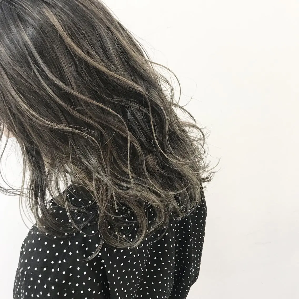 ミディアム カラー ハイライトカラー ハイライト 💛カラー大人気💛 c i a t eのヘアスタイル