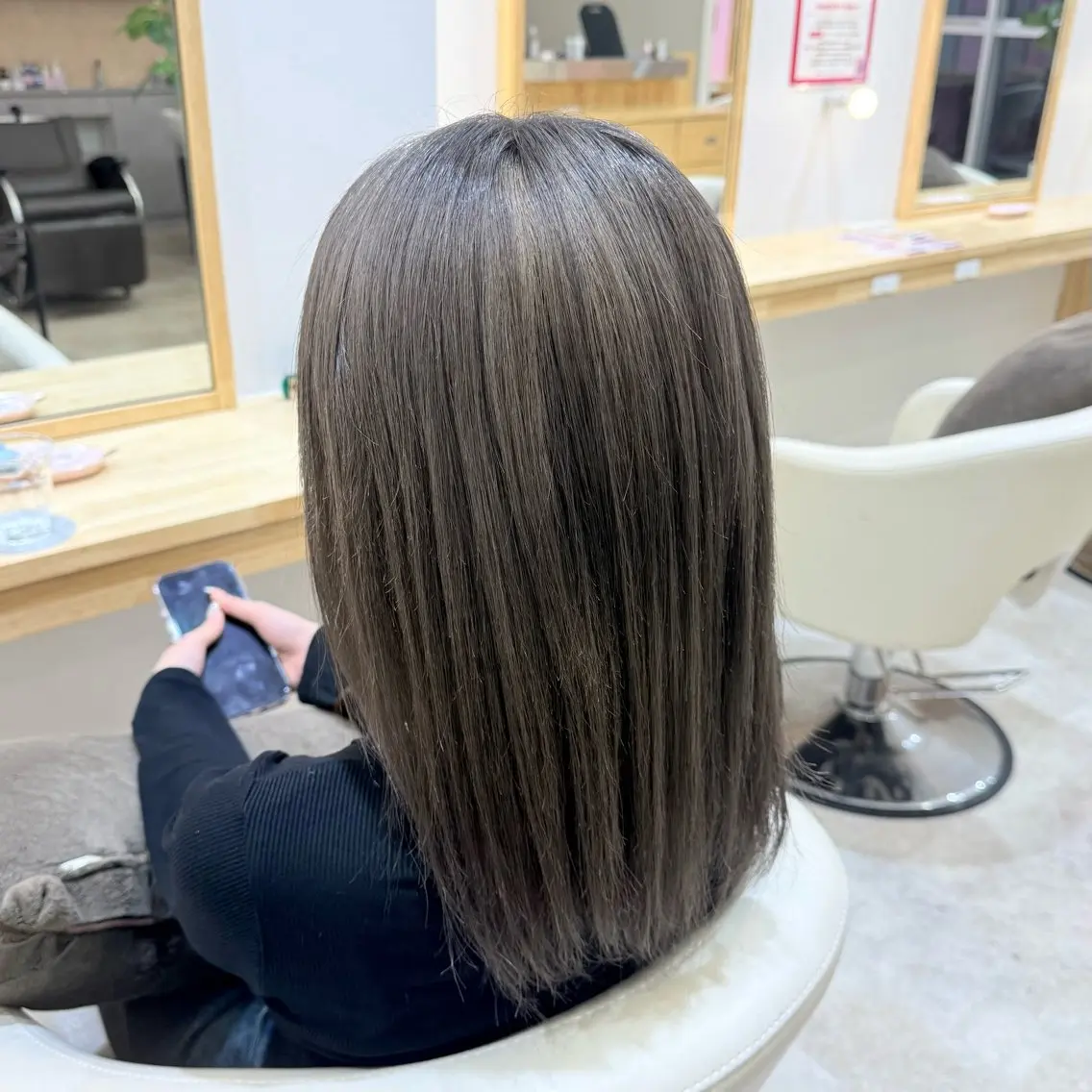 セミロング カラー ブリーチ カット ヘアカラー トリートメント ゆんな/清潔感ｶｯﾄ 透明感ｶﾗｰ🥯のヘアスタイル
