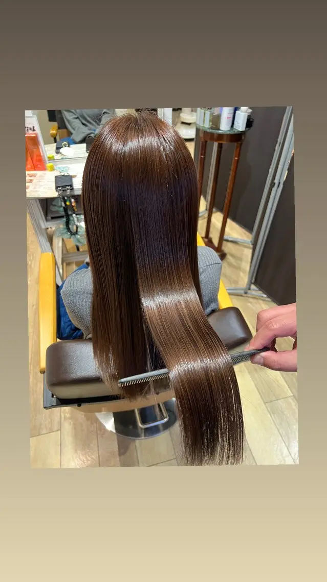 ロング カラー ヘアカラー トリートメント 三浦 吏恵のヘアスタイル