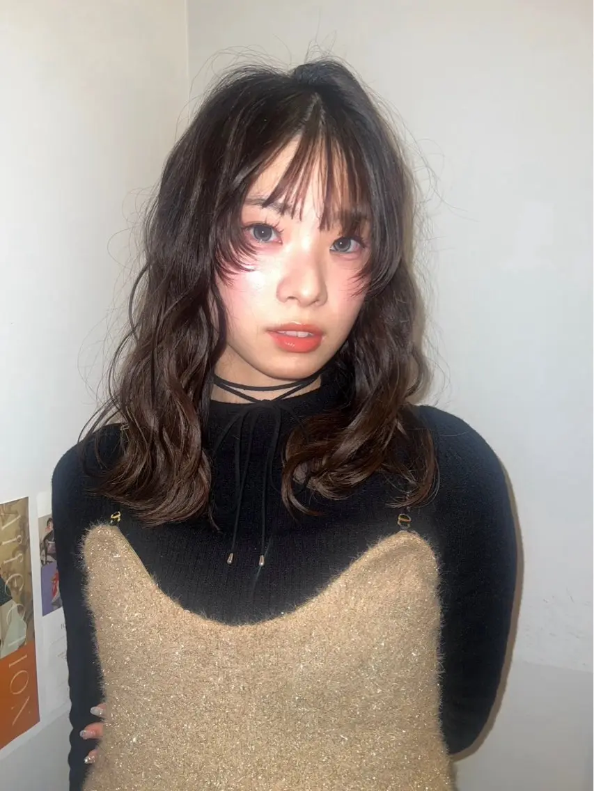セミロング nene 暖色/艶感カラー🥯のヘアスタイル