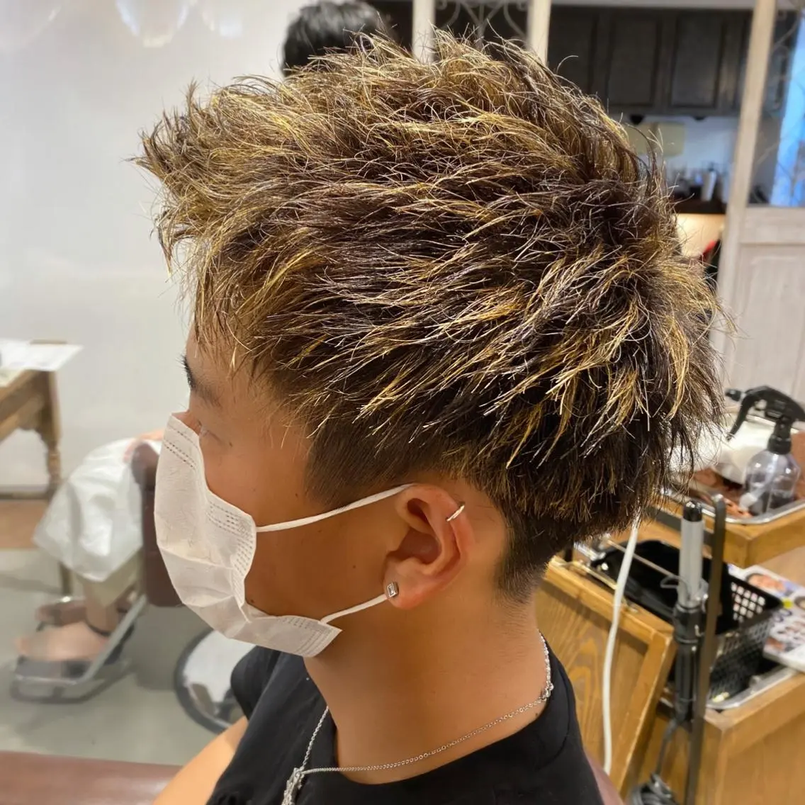 ショート カラー パーマ メンズ カット ヘアカラー パーマ トリートメント メンズパーマ 西條真治のヘアスタイル